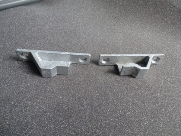 door rod Lug bottom right & Top Left:--$11.57 - Image 6